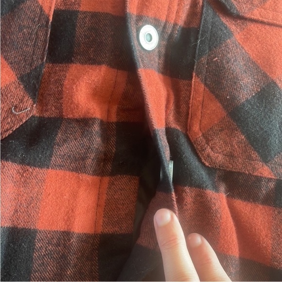 Farm and Fleet Work and Sport Size Medium Quilted Flannel Outdoor Jacket - Picture 6 of 7